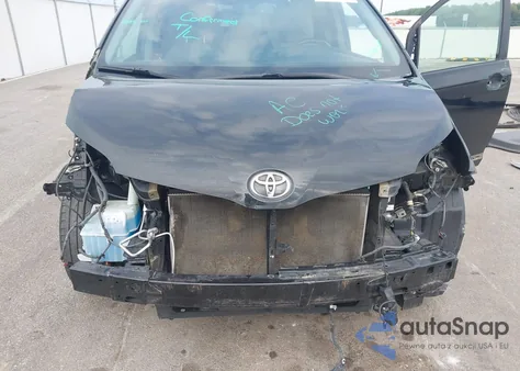 2017 Toyota Sienna Xle Premium z USA, uszkodzony, nr VIN 5TDYZ3DC1HS818506